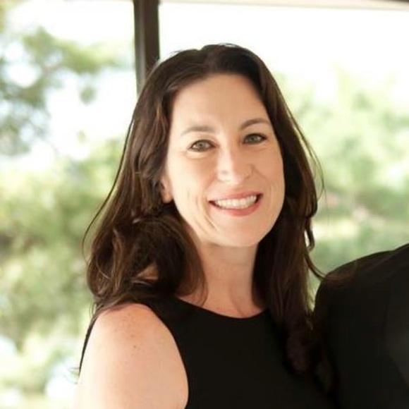 Meet your posher, Mandy - Picture 1 of 1